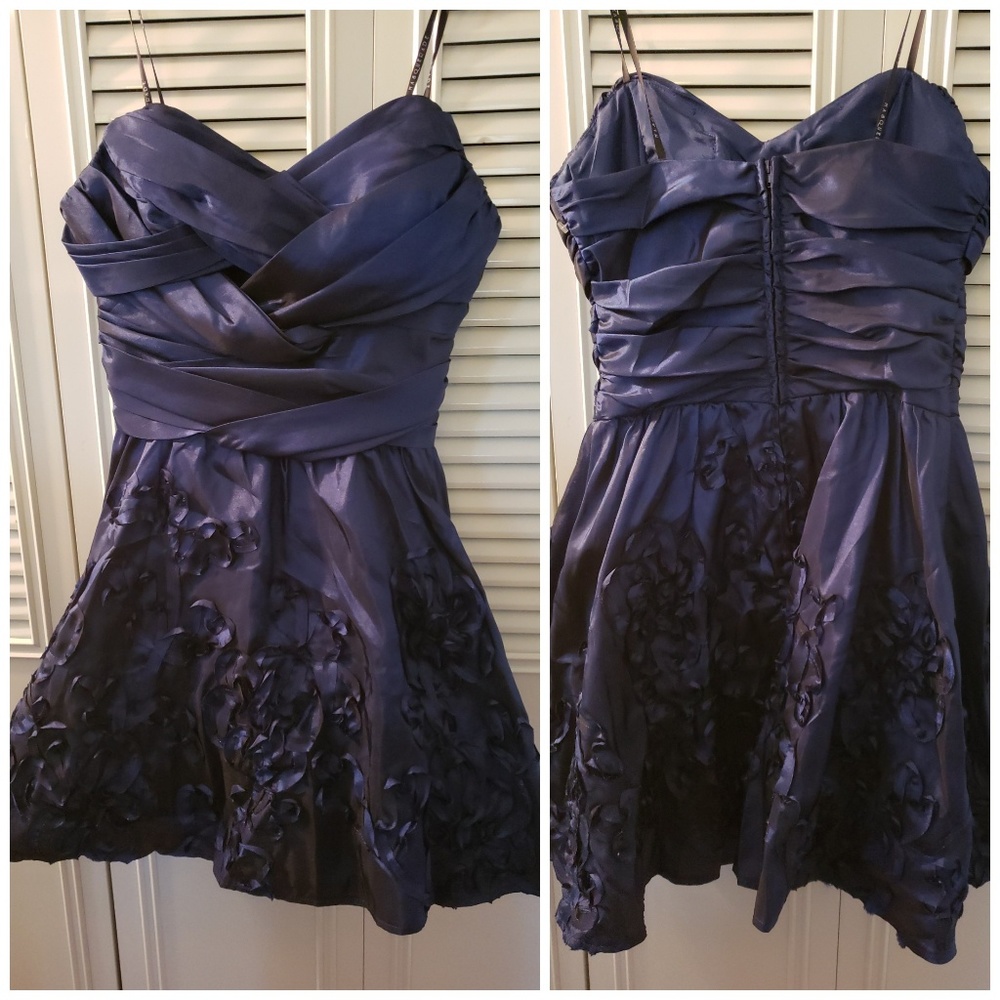 NWOT blue strapless formal dress